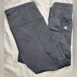 Lululemon Black Cropped Leggings